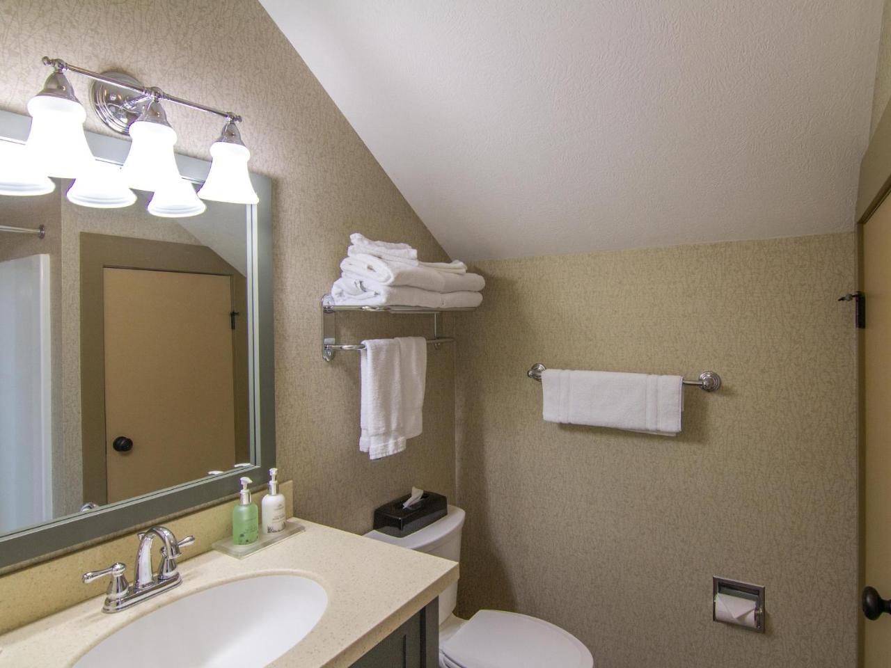 Spacious 2 Bed Condo At Crystal Mountain Resort Thompsonville Extérieur photo